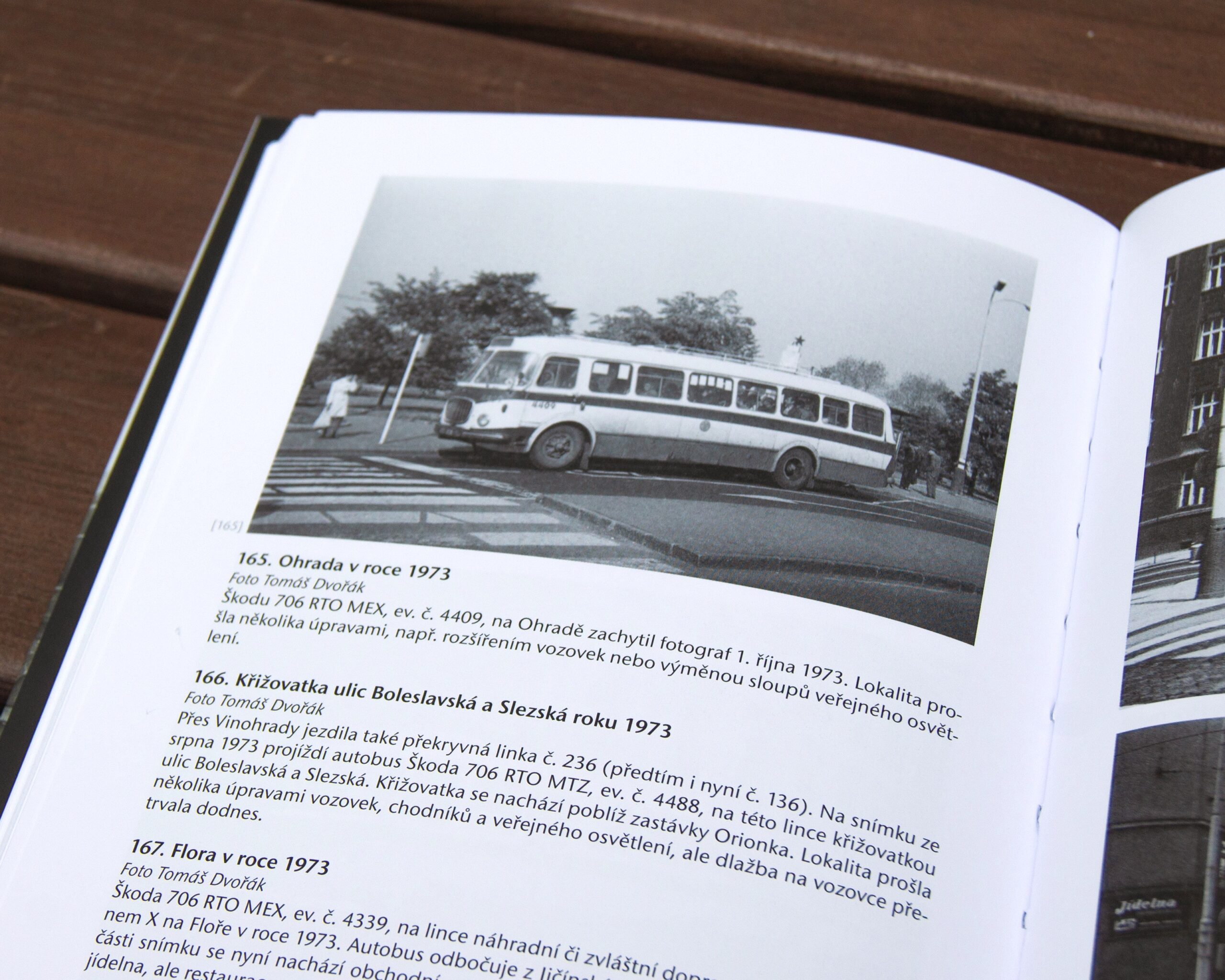 Autobusy a jejich linky 30880