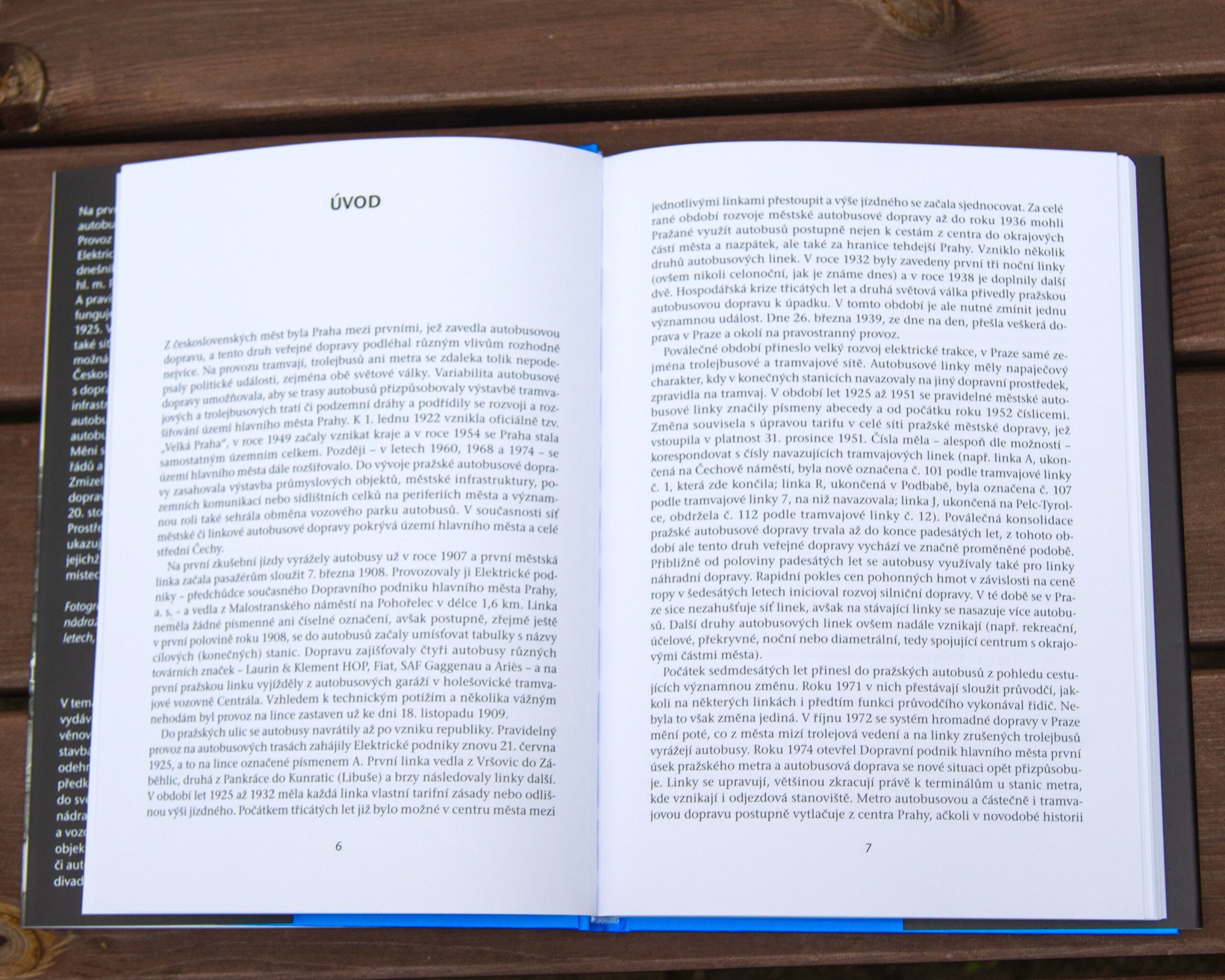 Autobusy a jejich linky 30883